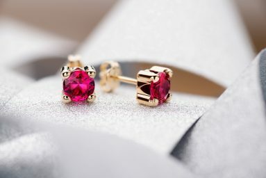 Tips for Successful Jewellery Photography Styling Photography Firm