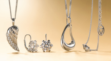Jewellery & Accessories Photography Firm